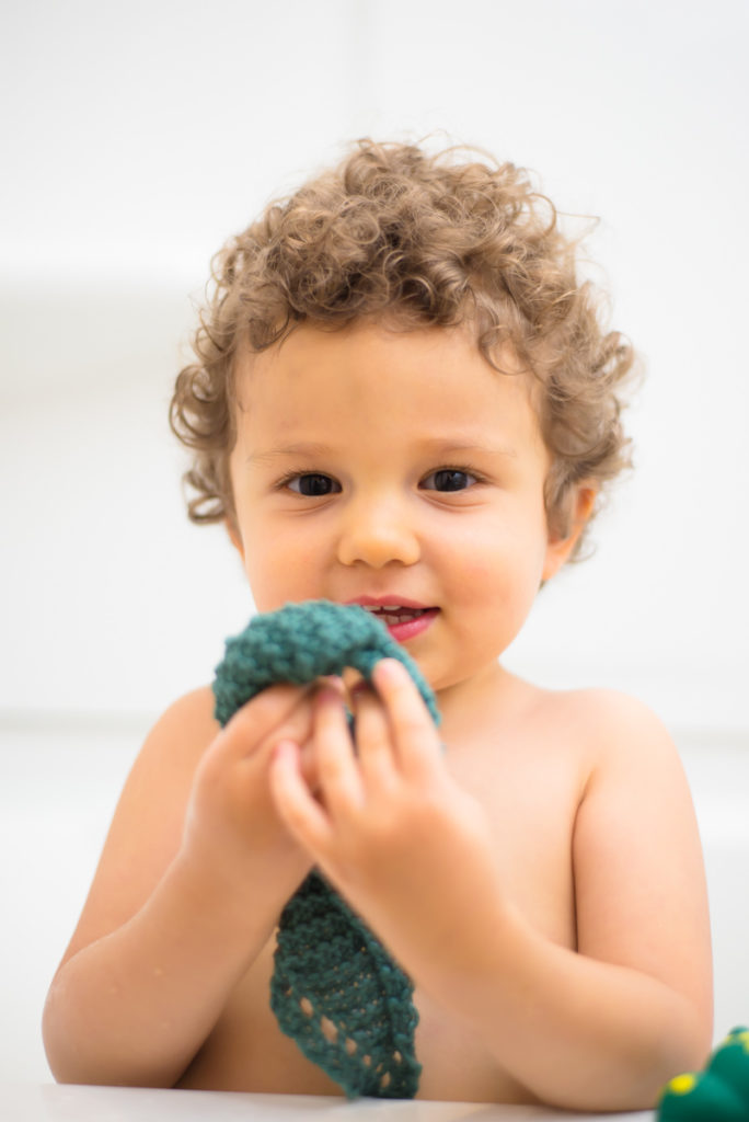 8 Minimalist Baby Bath Time Essentials